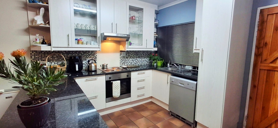 3 Bedroom Property for Sale in Langenhovenpark Free State